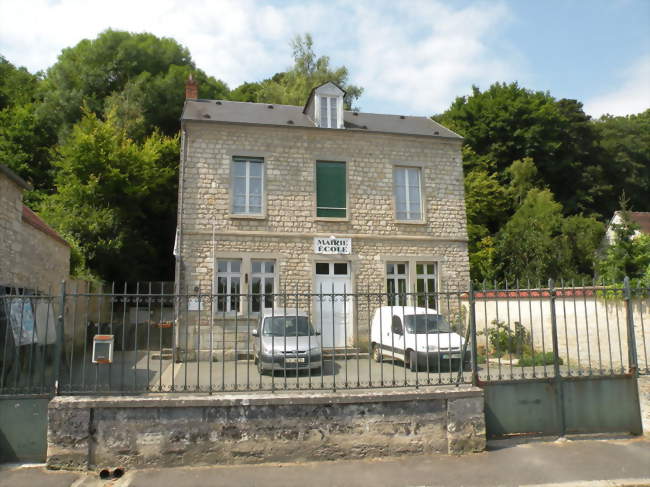 La mairie - Menouville (95810) - Val-d'Oise