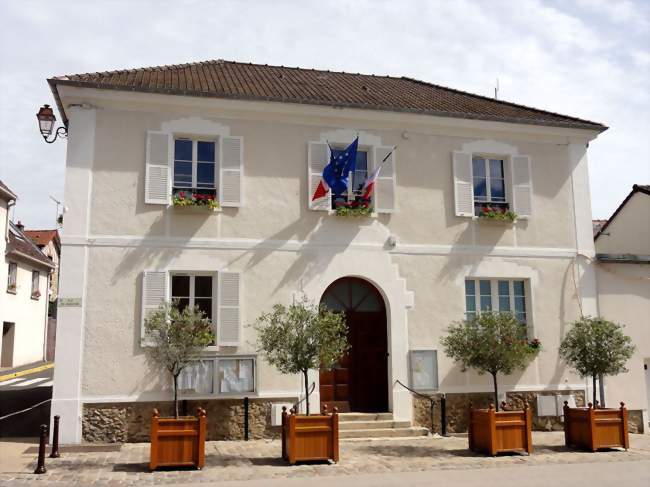 La mairie, rue du Moutier - Moisselles (95570) - Val-d'Oise