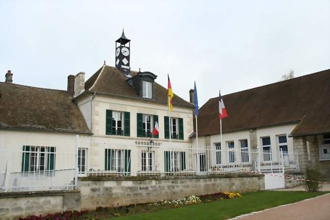 L'hôtel de ville - Nucourt (95420) - Val-d'Oise