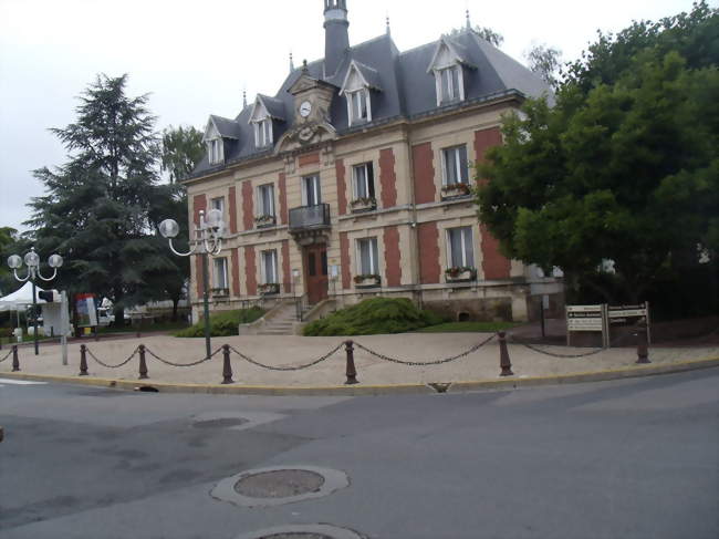 La mairie - Pierrelaye (95220 et 95480) - Val-d'Oise