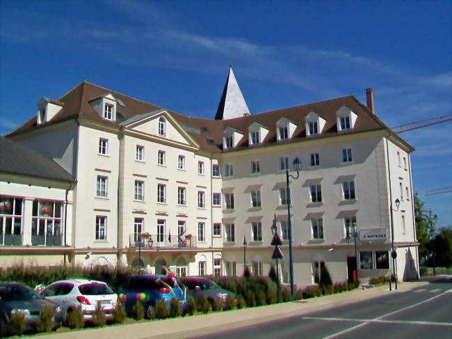 Monteur-câbleur / Monteuse-câbleuse de matériels électriques