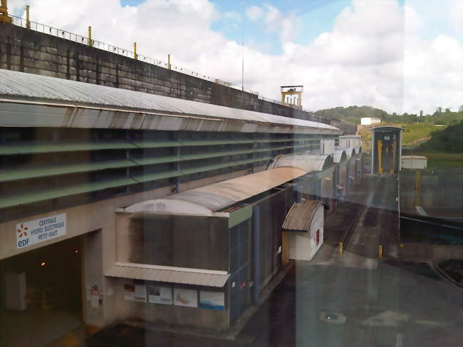 Le barrage de Petit-Saut - Saint-Élie (97312) - Guyane