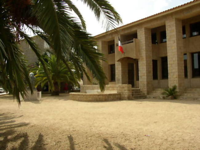 La mairie - Pianottoli-Caldarello (20131) - Corse-du-Sud