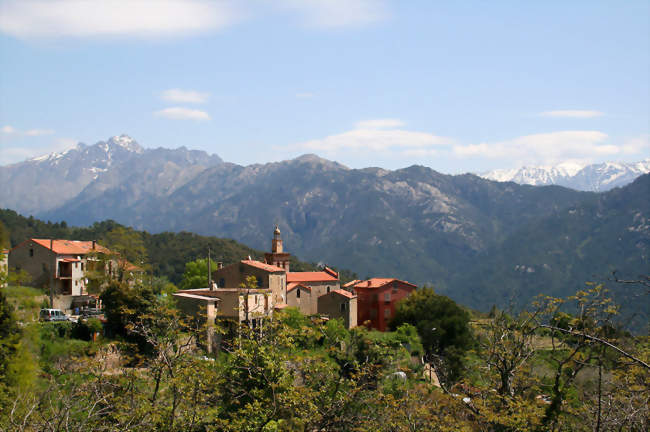 Vue de Salice avec le Monte d'Oro et le Renoso - Salice (20121) - Corse-du-Sud