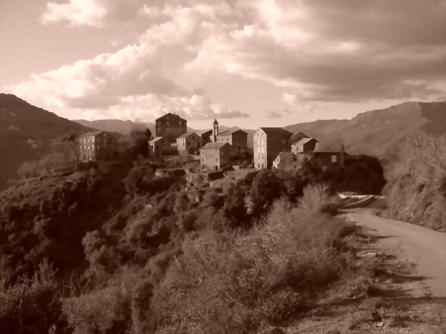 Vue du village de Divina - Monte (20290) - Haute-Corse