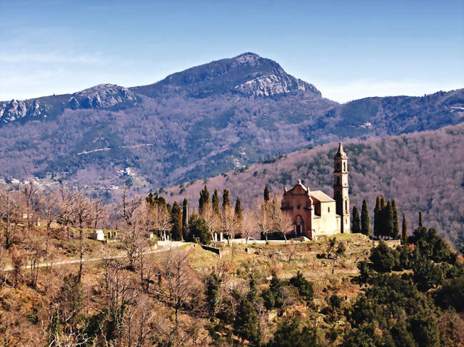 Vue de l'église Sain-Augsutin et du Monte Sant'Angelo - Ortiporio (20290) - Haute-Corse