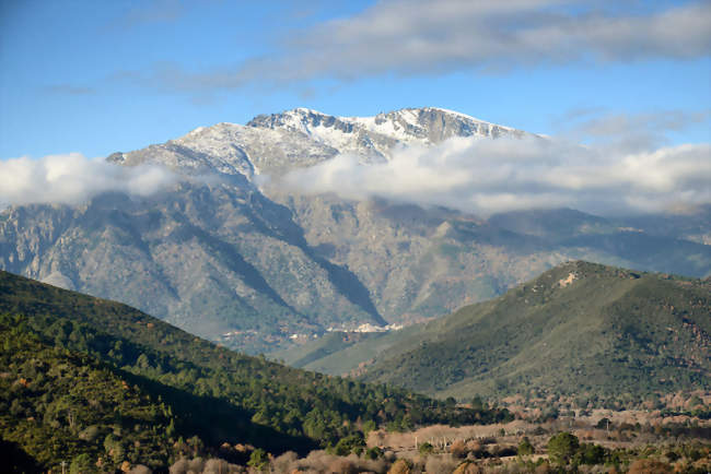 Vue de Venaco au pied du Monte Cardo - Venaco (20231) - Haute-Corse