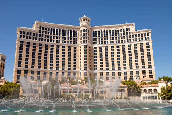 Découvrir les fontaines dansantes