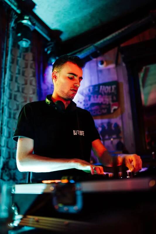 Jean Louis Saloon - DJ set avec DJ Truite