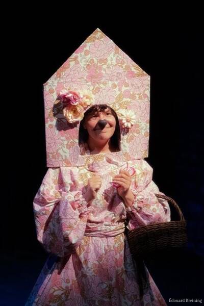 Scène Théâtre : La Bibli-Choco-Take-Care s’occupe de vous !