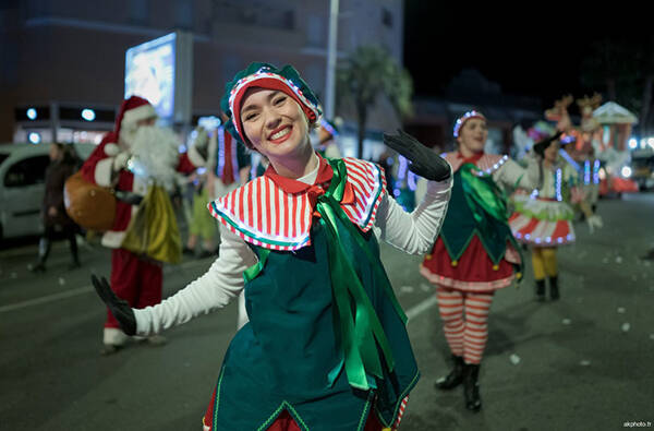 Arrivée Magique du Père Noël à La Valette-du-Var !