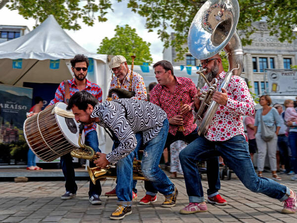 Clliq - Fanfare à danser