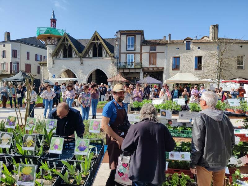 3ème Fete des Fleurs à Castillonnès