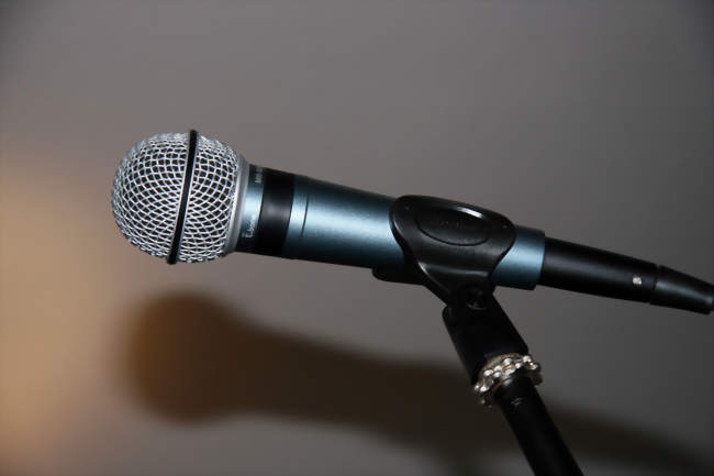 Causerie: Mme Samaras : André Brouillet