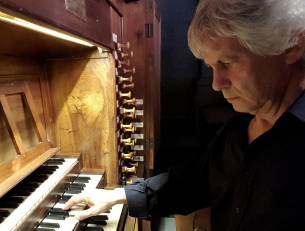 Aux Concerts du Marché:  l'organiste Frédéric Munoz