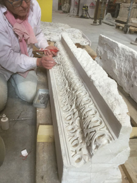 Restauration d'une oeuvre monumentale de la Renaissance, la clôture de chapelle