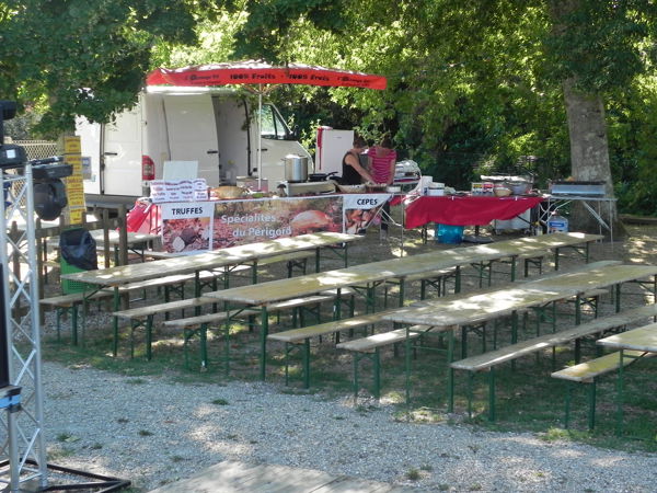 Marché nocturne artisanal et gourmand