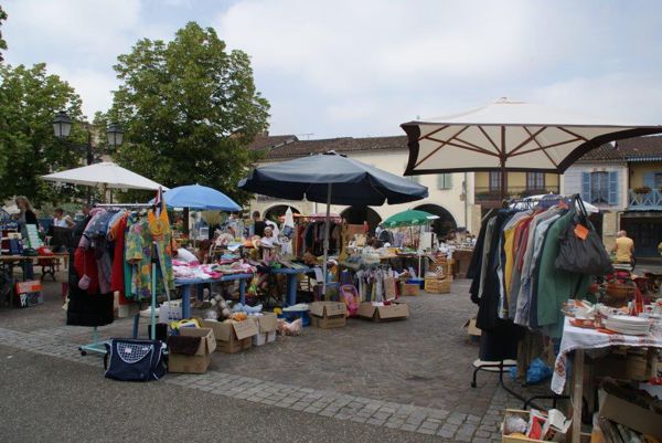 Brocante et vide-greniers