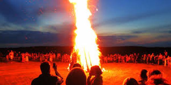 Feu de la saint Jean - Crozon (29160) - Concert - Musique traditionnelle -  Vie associative - Fête - Pop - Rock - Folk - Repas - Dégustation