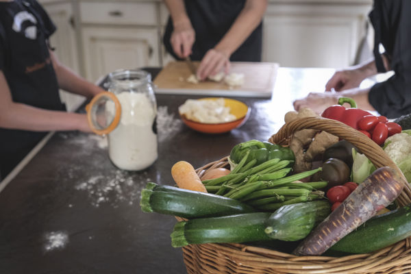 Les Visit'actives - Je cuisine vegan & bio avec Stéphanie Dufay, Traiteur labellisé AB 100% végan (Atelier Vég'eat)