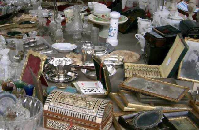 Brocante vide-greniers