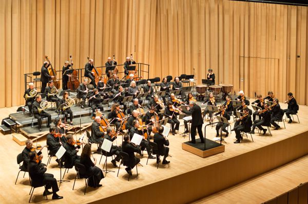 ORCHESTRE DES CHAMPS-ÉLYSÉES