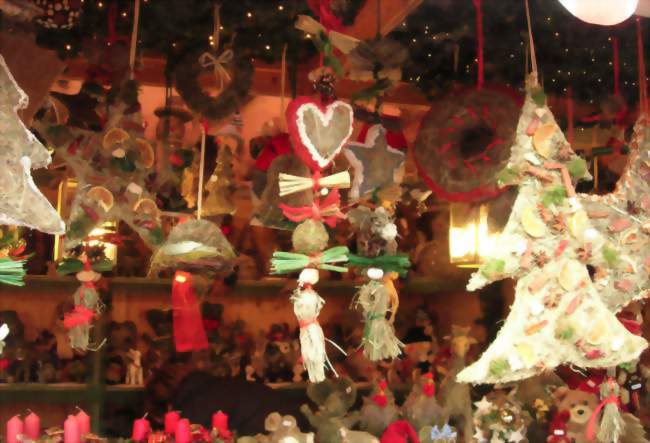 Sainte-Tulle Festivités» lance les festivités de Noël avec le marché d'avant  Noël le