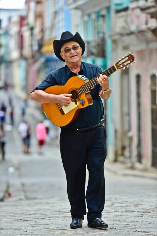 Eliades Ochoa & Cuarteto Patria