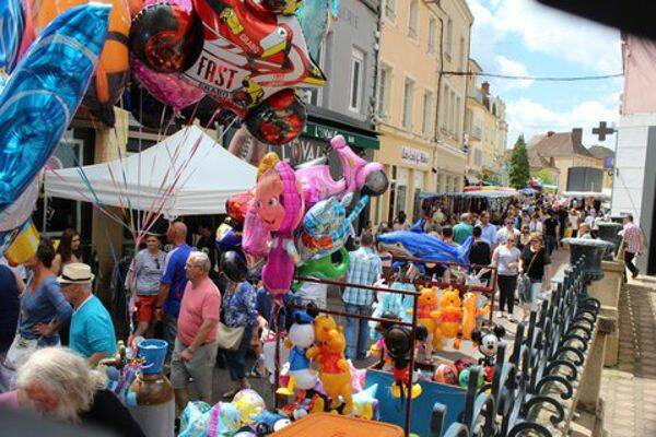 GRANDE BRADERIE 2022 - PARAY-LE-MONIAL