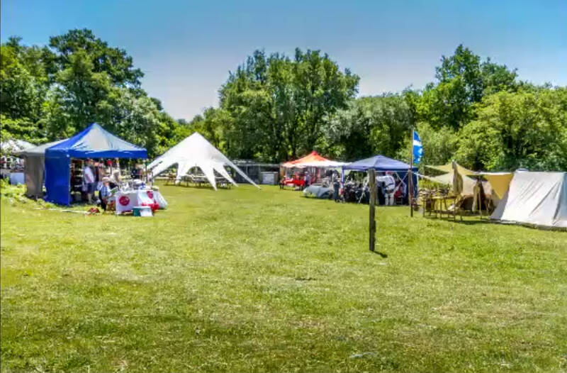 Chasse aux oeufs et vide grenier