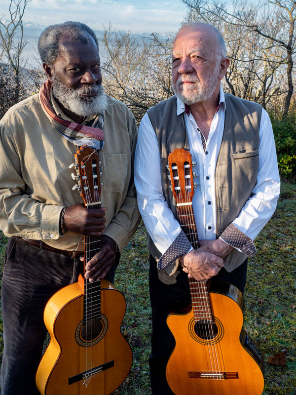 DUO DE GUITARES