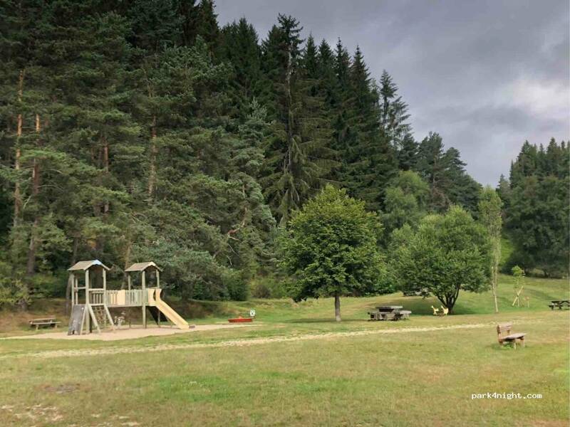 Fête d'été avec vide grenier