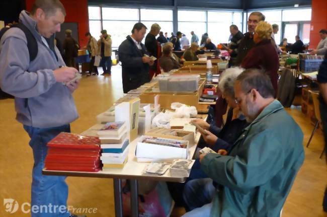 Bourse Multicollections à Saint-Satur