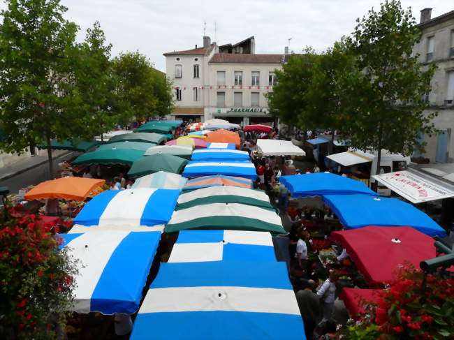 Marché fermier traditionnel toute l'année