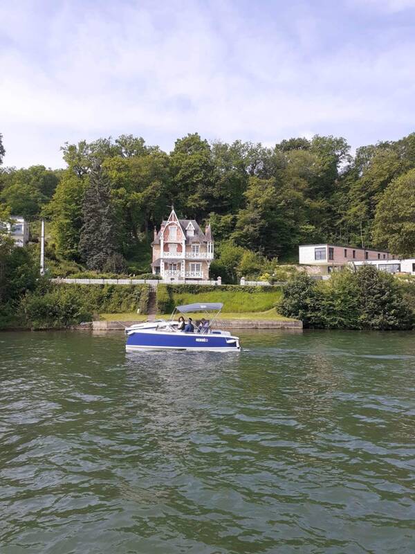 Activité - Louez un bateau électrique sans permis en Seine-et-Marne 77