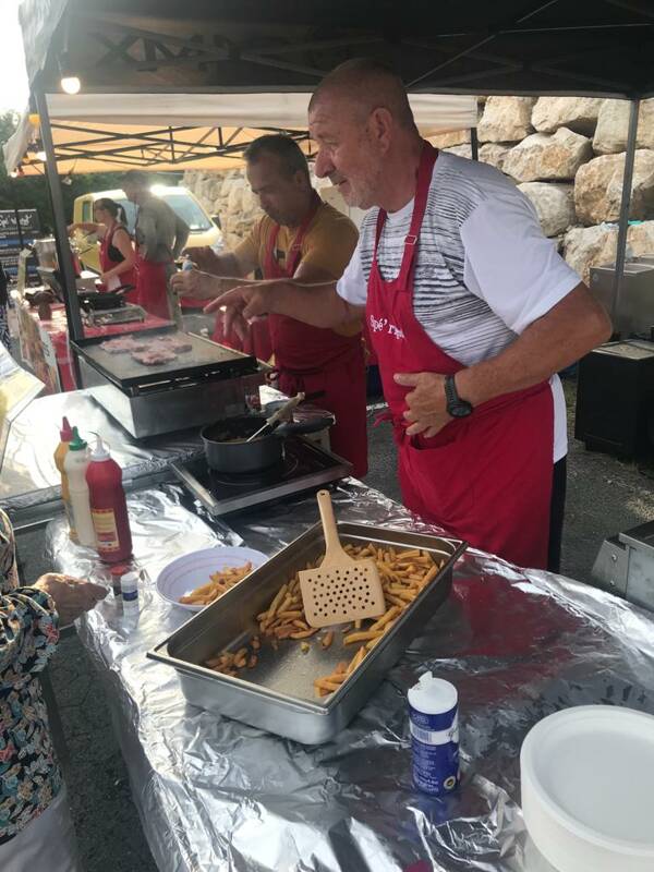 marchè gourmand et animation mounaques