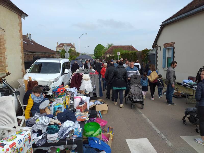 VIDE GRENIER