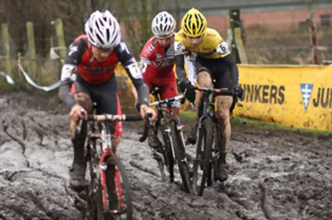 CYCLO CROSS