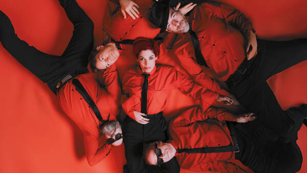 SUPERBUS en concert