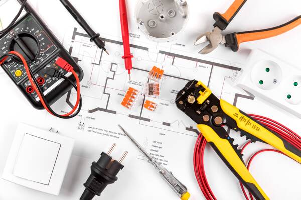 Faites vos travaux par vous-même !
