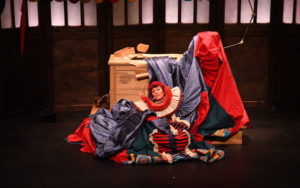 LA CONFÉRENCE ÉBOURIFFÉE