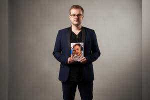 photo Dédicace de l'auteur de Sur les ondes d'une vie de dyslexie