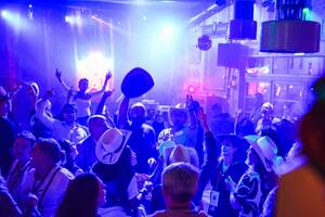 Jean Louis Saloon - Afterwork DJ Régis