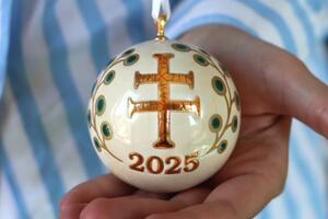 Vessière & Longwy : Découverte de la boule de noël 2025