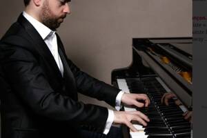 photo Récital Piano François DUMONT connu comme l'un des pianistes internationaux les plus talentueux