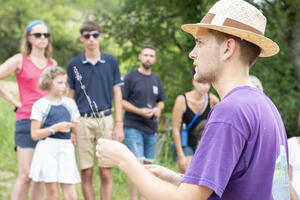 photo Atelier de distillation à l’ancienne de la lavande au pied du Vercors
