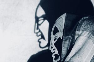 photo LES ANTIGONES (Théâtre de papier, d'ombre, Chant)