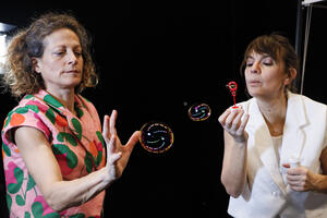 photo Cahutes - Danse par la compagnie Sac de noeuds