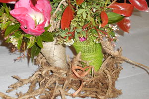 photo Créativité et art floral : évocation de l'automne avec des écorces