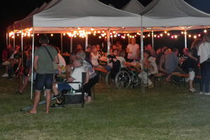 marché nocturne artisanal et gourmand